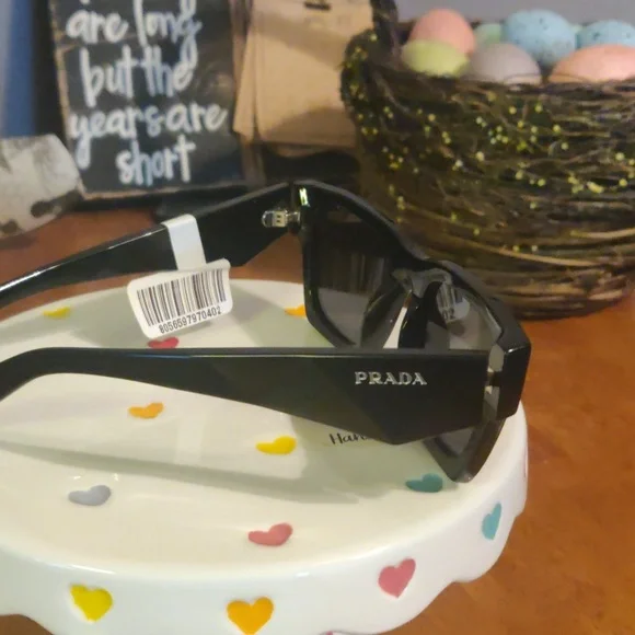 Prada NWT Sunglasses Retail 517 - Picture 6 of 13